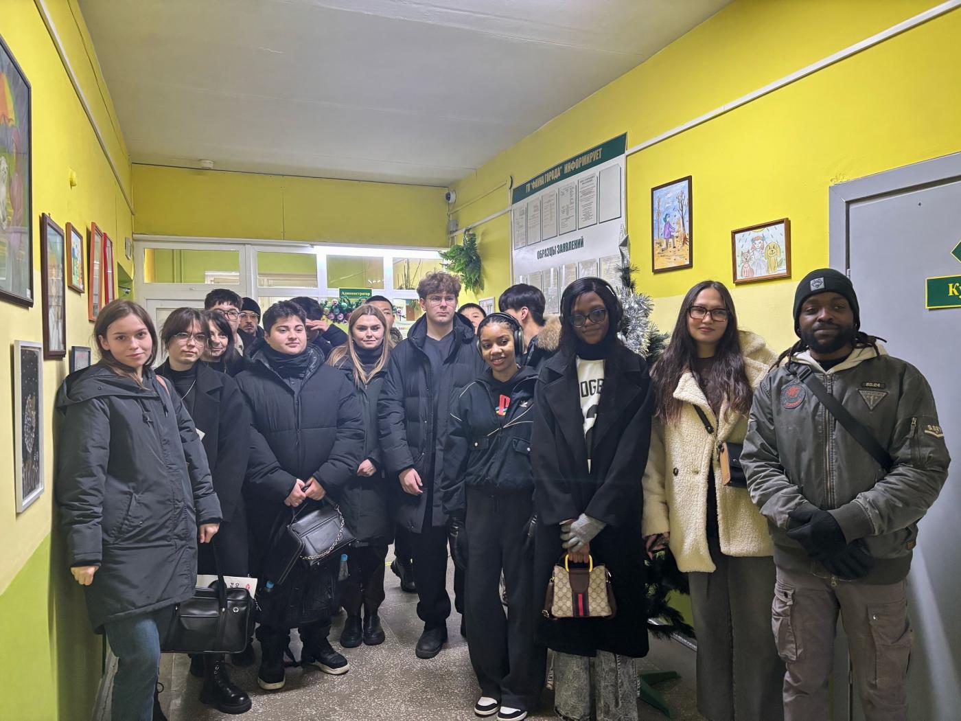 Представители ФМС посетили приют для животных «Фауна города»